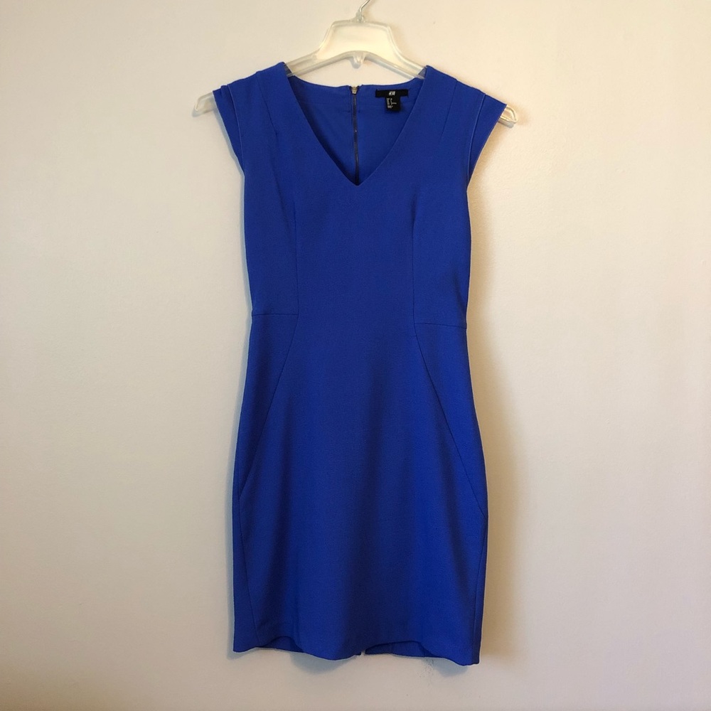 Blue body-con dress